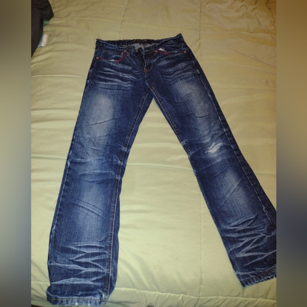 Buckle jeans